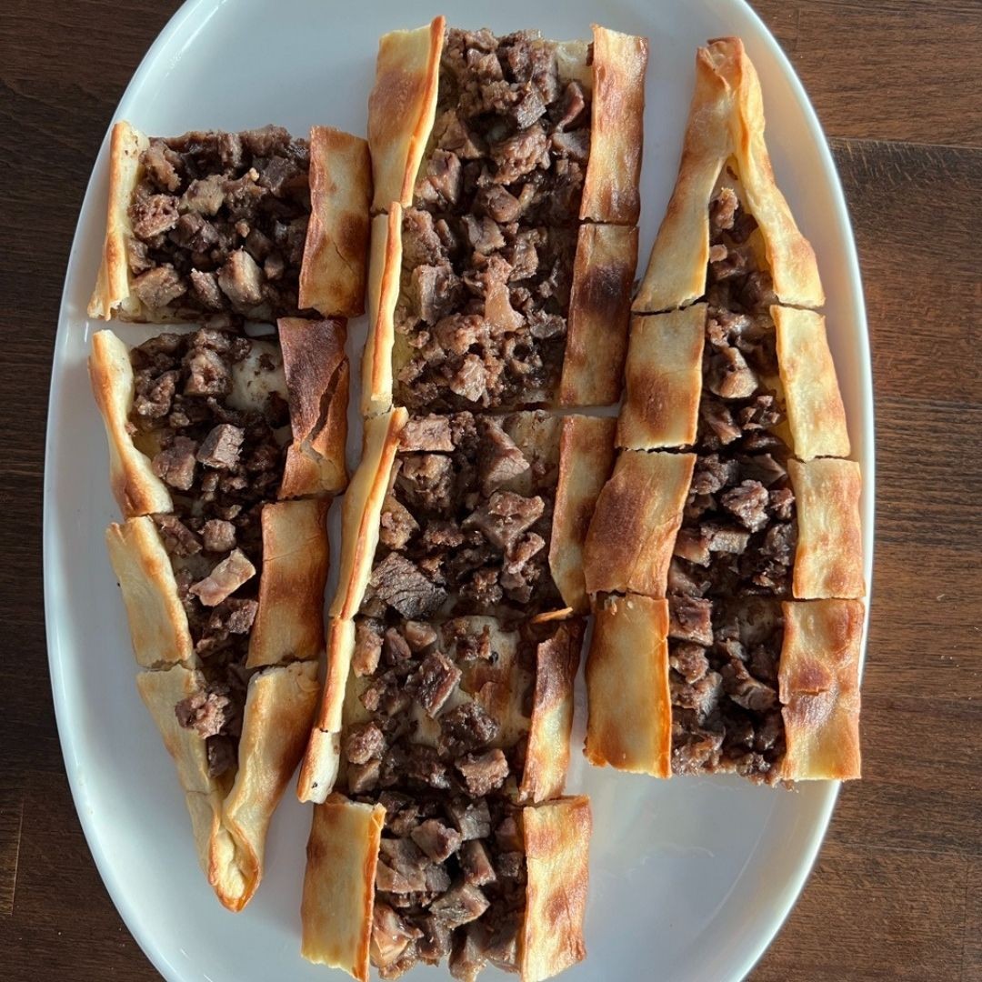 Kavurmalı Pide